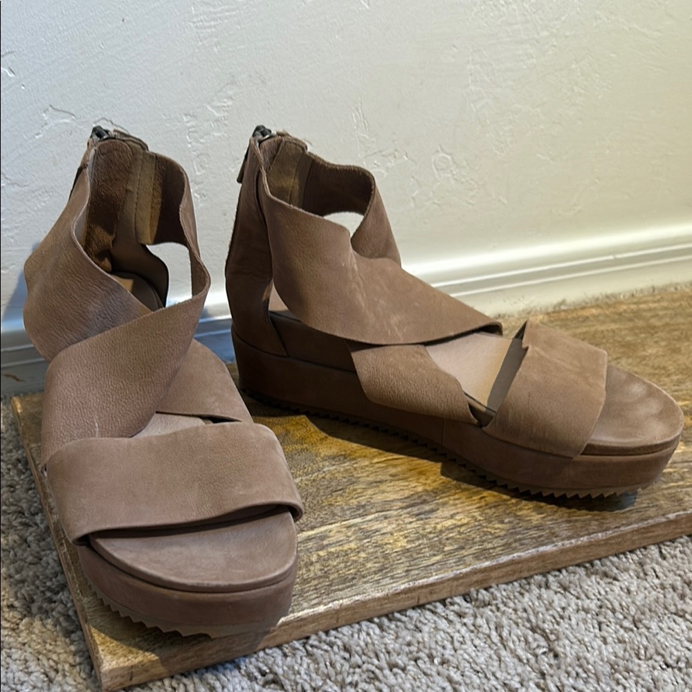 Eileen Fisher Brown Platform Sandals with Cushioned Footbed